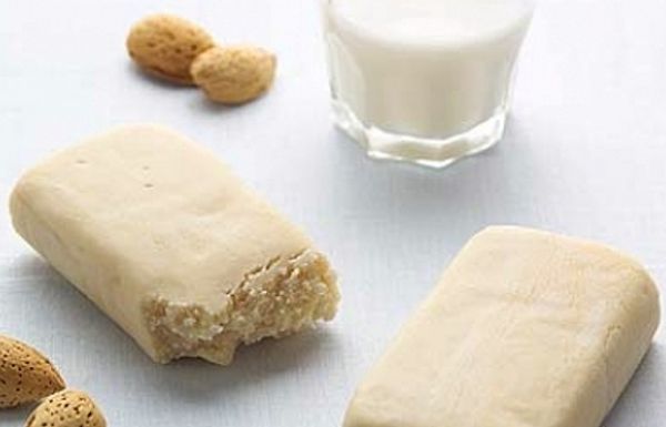 SWEET ALMONDS PASTE - Sicilian specialty - 8,47 Oz.