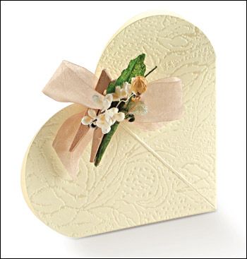 Herzförmigen Mandeln boxen "Cuore" Cremefarbig mm.65x15 - 10 Stck.